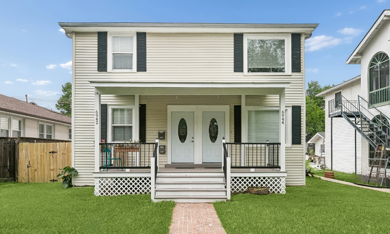 6942-6944 Canal Blvd